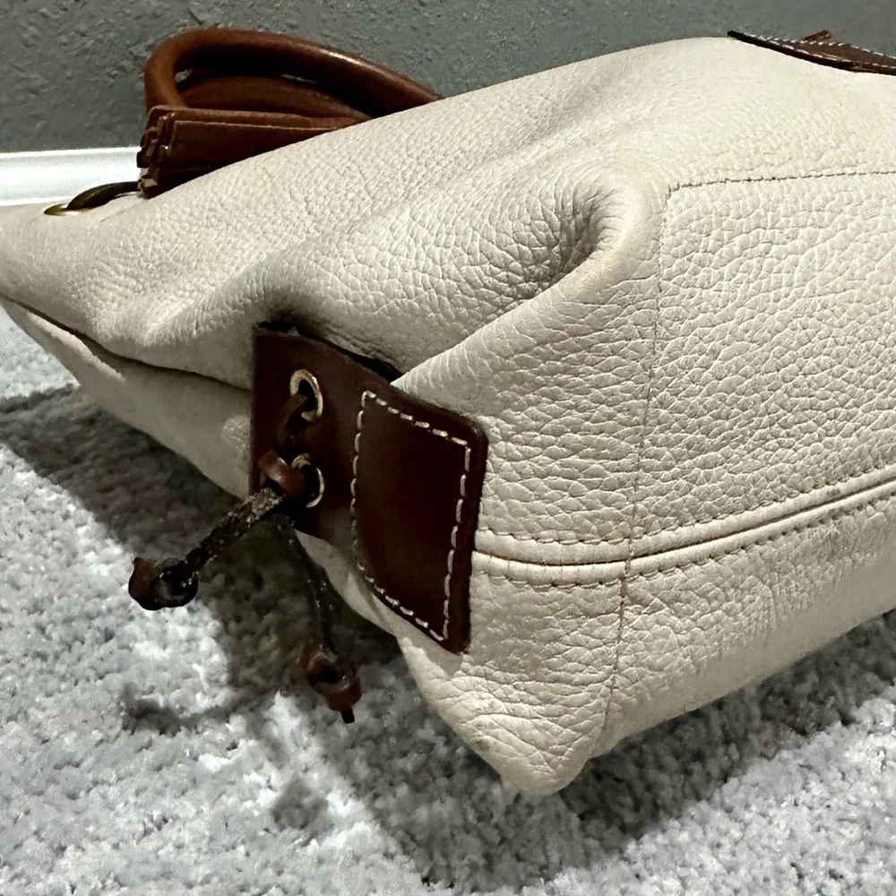 Dooney & Bourke Pebble Leather satchel - Picture 4 of 8